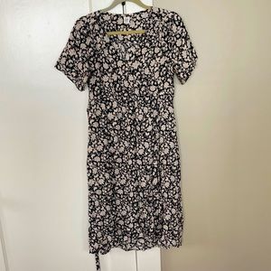Gap maternity dress size M